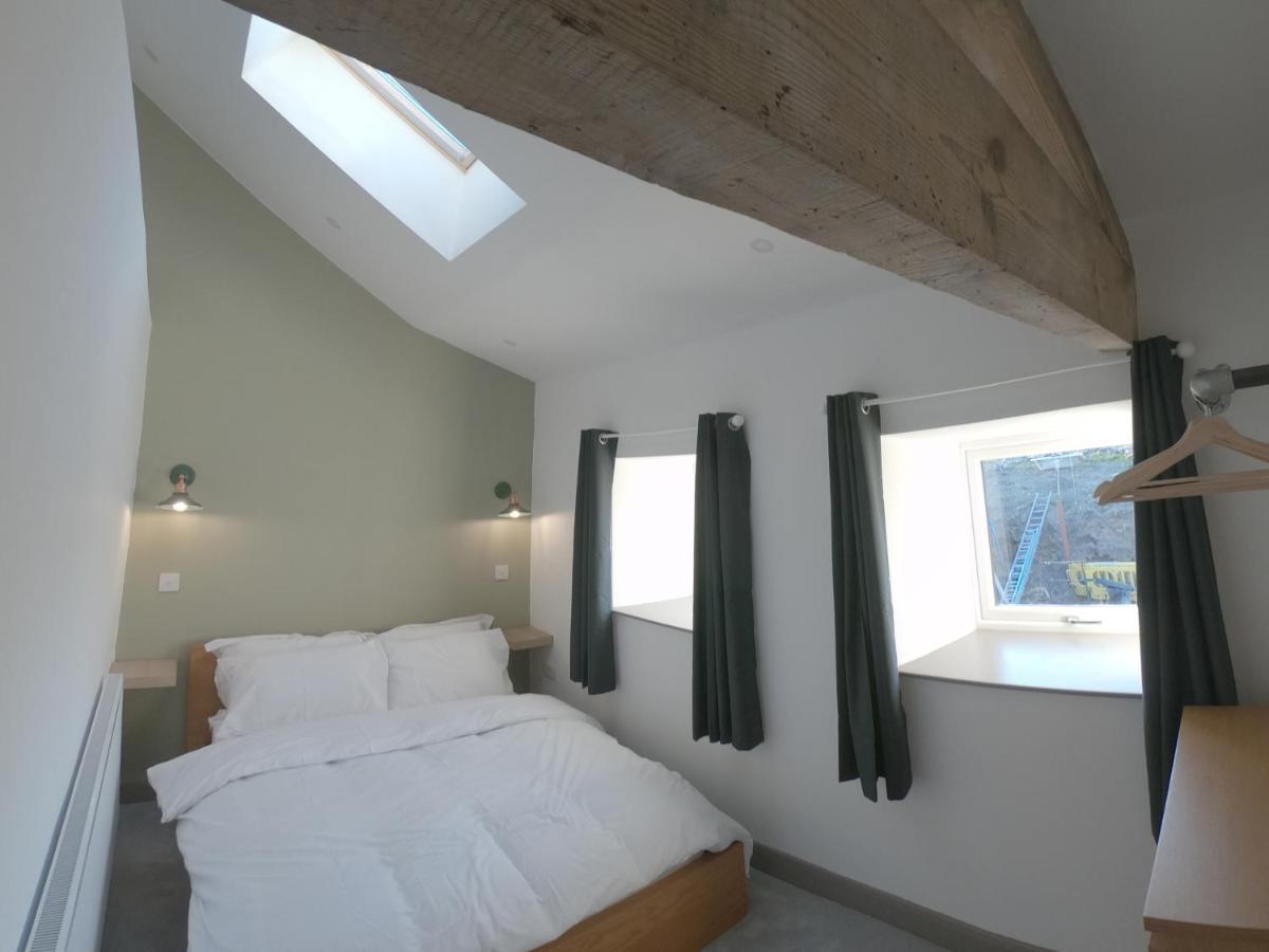 Unique Barn Conversion In Saddleworth 올덤 외부 사진