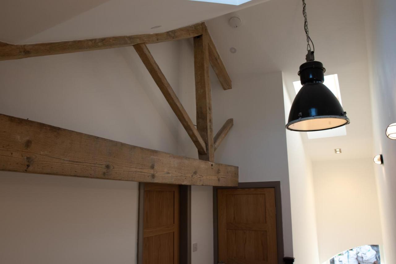 Unique Barn Conversion In Saddleworth 올덤 외부 사진
