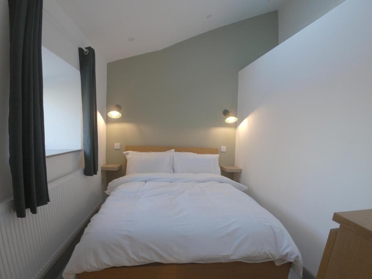 Unique Barn Conversion In Saddleworth 올덤 외부 사진